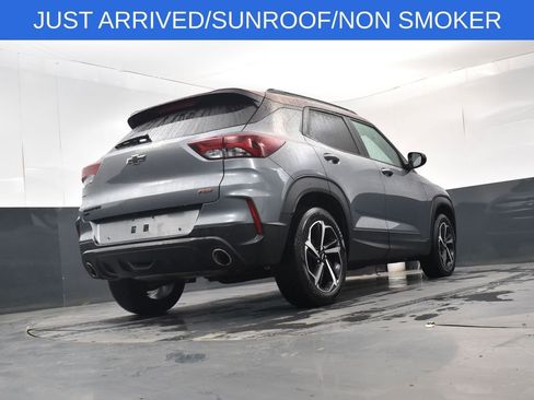 Used 2022 Chevrolet TrailBlazer RS w/ Sun and Liftgate Package image 23