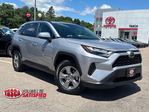 Used 2025 Toyota RAV4 XLE w/ Convenience Package AWD/4WD image 1
