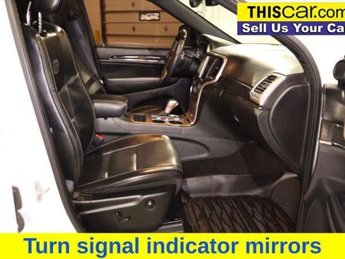 Used 2017 Jeep Grand Cherokee Overland image 29