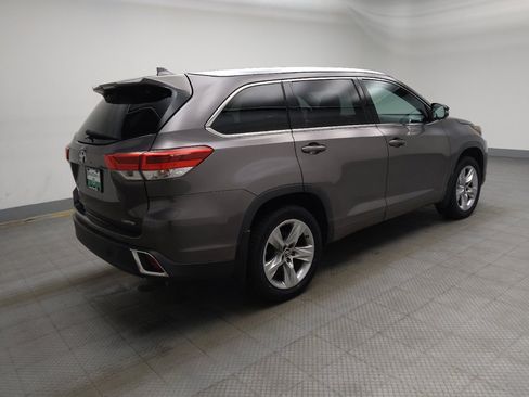 Used 2018 Toyota Highlander Limited image 10