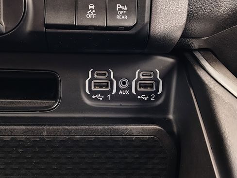 Used 2022 RAM 1500 Big Horn image 40