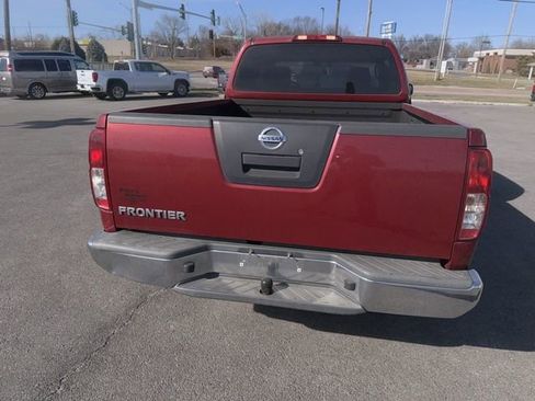 Used 2011 Nissan Frontier S w/ S Preferred Pkg image 15