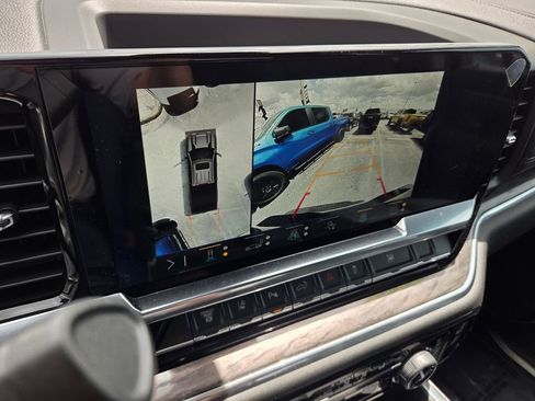 Certified 2025 Chevrolet Silverado 3500 LTZ w/ LTZ Convenience Package image 35