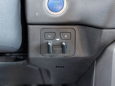 Used 2024 Toyota Tundra Limited image 15