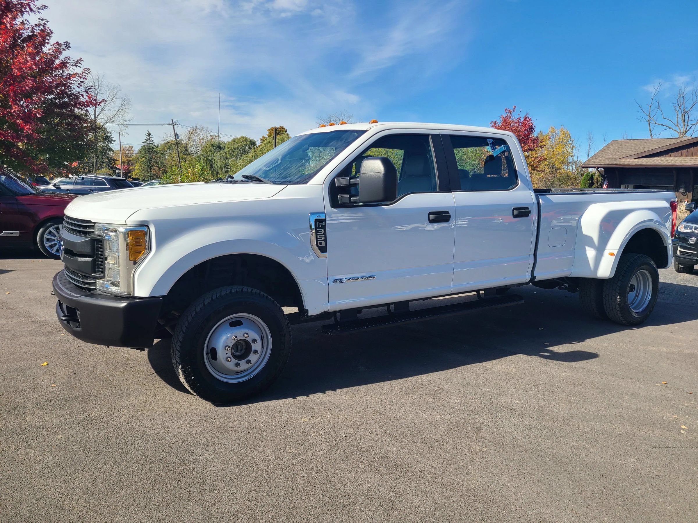 Used 2017 Ford F350 XL w/ Snow Plow/Camper Package AWD/4WD image 8