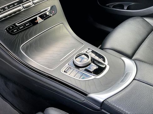 Used 2018 Mercedes-Benz GLC 300 4MATIC Coupe image 16