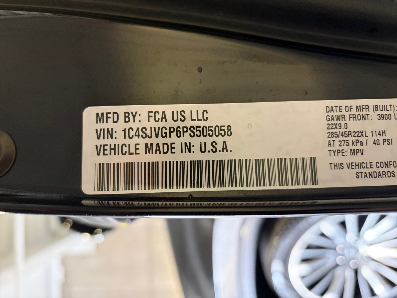 Used 2023 Jeep Grand Wagoneer Series III AWD/4WD image 42
