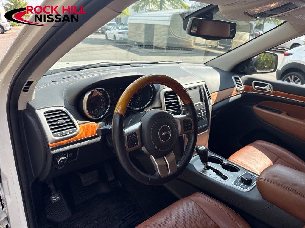Used 2012 Jeep Grand Cherokee Overland AWD/4WD image 14