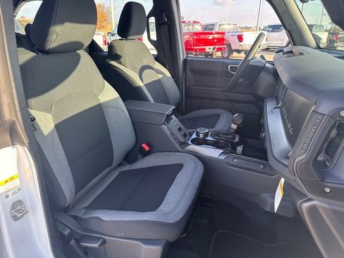 New 2025 Ford Bronco 4-Door image 11
