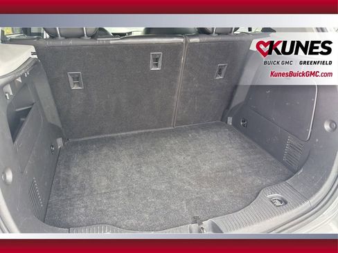 Used 2020 Chevrolet Trax LT w/ LT Convenience Package FWD image 34