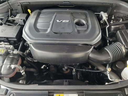 Used 2019 Jeep Grand Cherokee Limited w/ Luxury Group II image 30