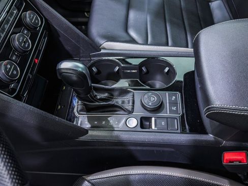 Used 2023 Volkswagen Atlas SEL Premium image 40