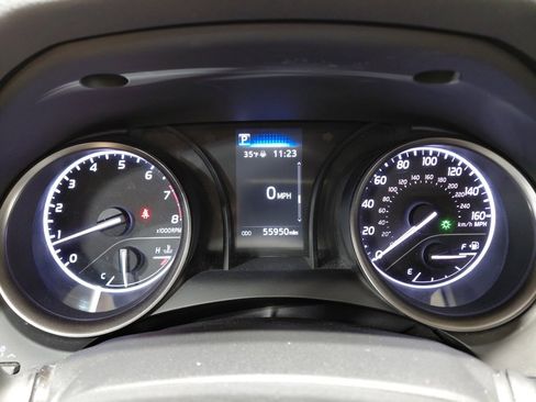 Used 2023 Toyota Camry SE image 25