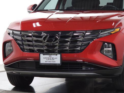 Used 2023 Hyundai Tucson Limited AWD/4WD image 3
