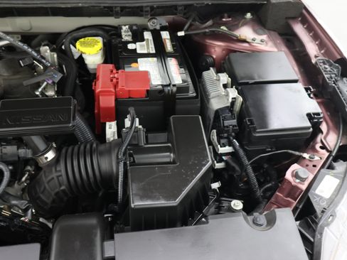 Used 2024 Nissan Sentra SV FWD image 16