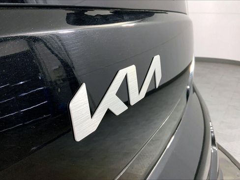 Certified 2025 Kia Soul LX image 29