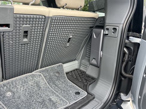 Certified 2022 Land Rover Defender 90 S AWD/4WD image 34