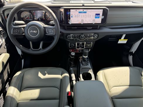 New 2026 Jeep Gladiator Mojave AWD/4WD image 13