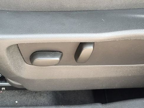 Used 2023 Buick Envision Essence FWD image 26