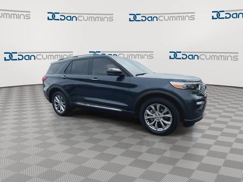 Used 2024 Ford Explorer Limited w/ Limited Technology Package AWD/4WD image 2