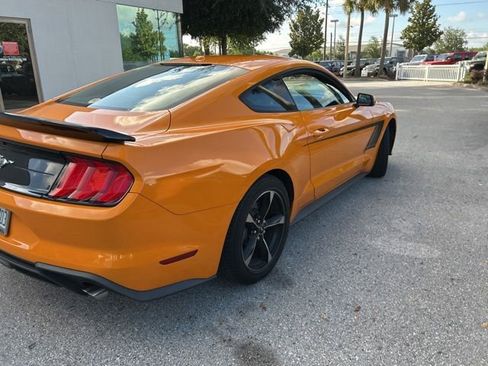 Used 2019 Ford Mustang Coupe RWD image 5