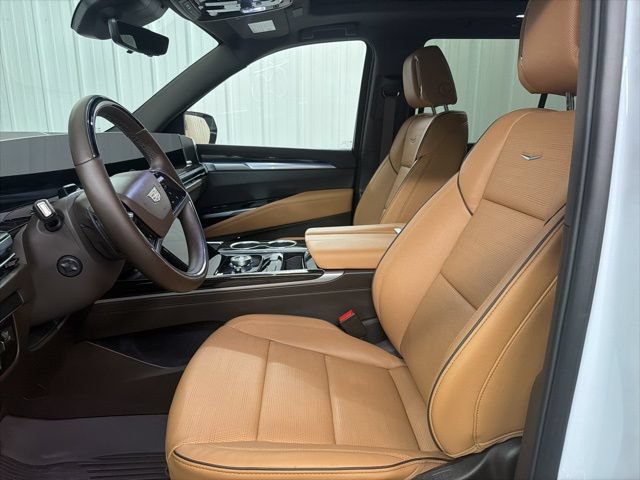 Certified 2026 Cadillac Escalade Luxury w/ LPO, Floor Liner Package RWD image 9