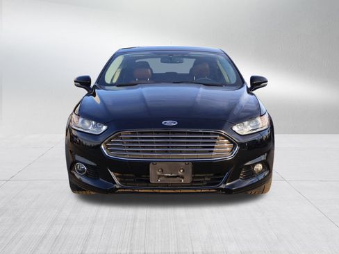 Used 2016 Ford Fusion Titanium w/ Terracotta Package image 2