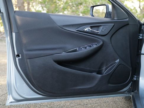 Used 2024 Chevrolet Malibu LT FWD image 21