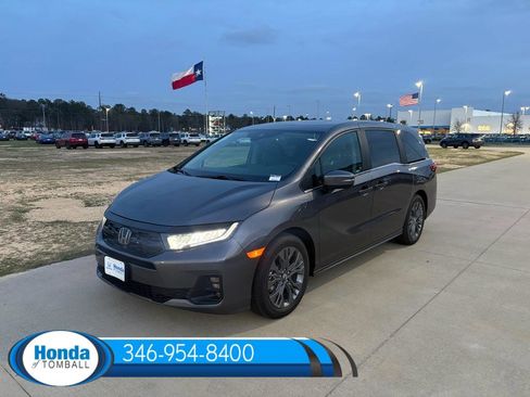 New 2026 Honda Odyssey Touring image 3