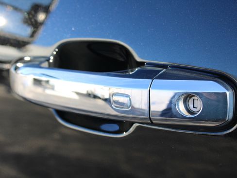 Used 2023 GMC Sierra 2500 Denali w/ Denali Black Diamond Edition image 66