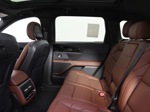 New 2026 Lincoln Nautilus Reserve image 21