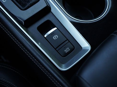 Used 2022 Nissan Altima 2.5 Platinum image 26