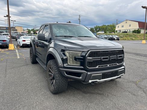 Used 2017 Ford F150 Raptor w/ Equipment Group 801A Mid AWD/4WD image 3