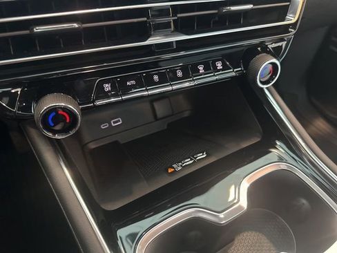 New 2026 Chevrolet Traverse High Country w/ LPO, Floor Liner Package image 26