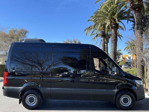 Used 2023 Mercedes-Benz Sprinter 2500 image 15
