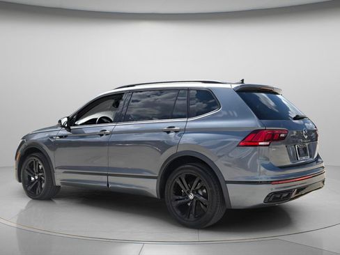 Used 2023 Volkswagen Tiguan SE R-Line FWD image 4