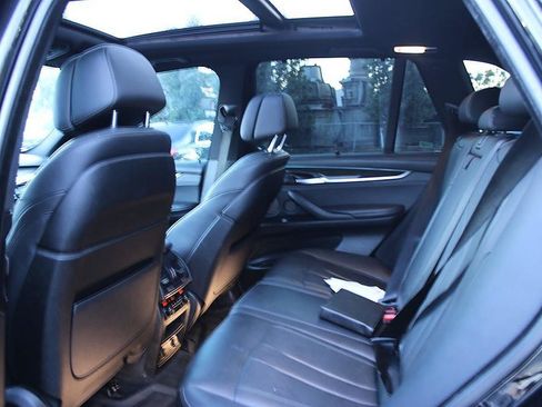 Used 2017 BMW X5 xDrive50i AWD/4WD image 16