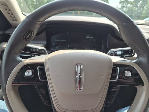 Used 2022 Lincoln Aviator Reserve w/ Equipment Group 201A AWD/4WD image 18