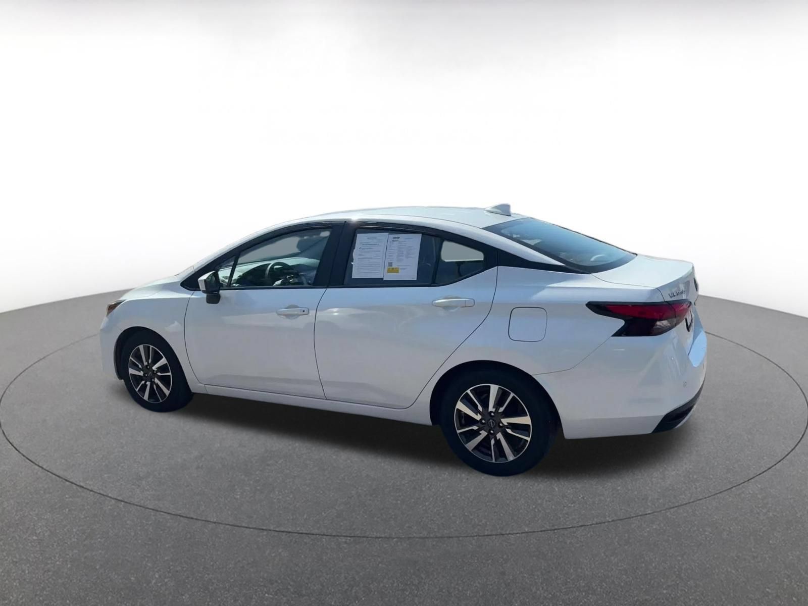 Used 2025 Nissan Versa SV FWD image 8