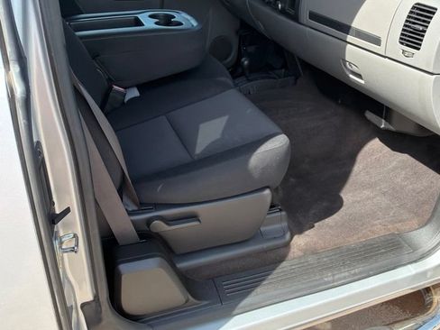 Used 2013 GMC Sierra 2500 W/T w/ Work Truck Preferred Package AWD/4WD image 18