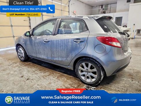 Used 2013 MAZDA MAZDA2 Touring image 3