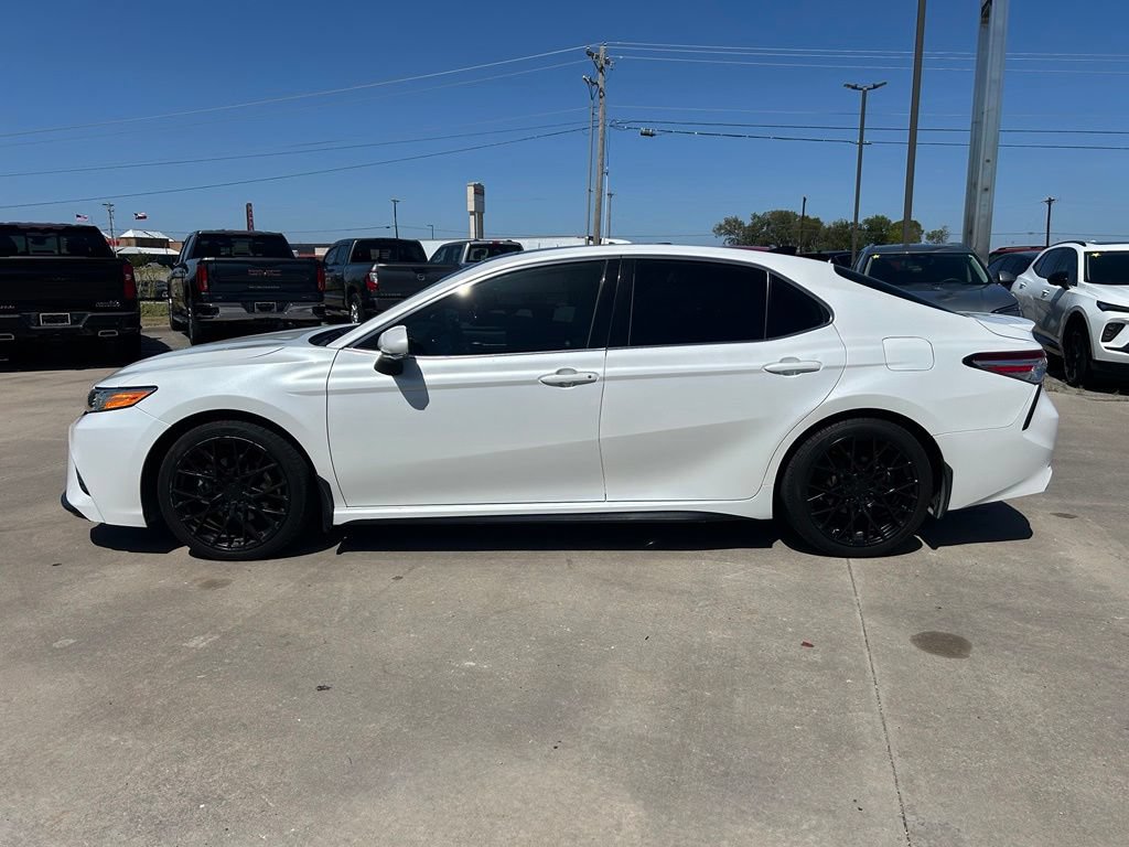 Used 2020 Toyota Camry XSE FWD image 2