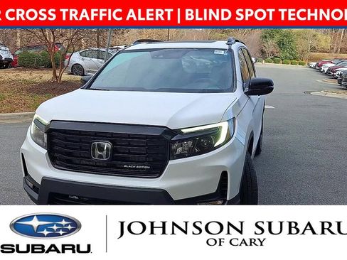 Used 2025 Honda Passport Black Edition image 3