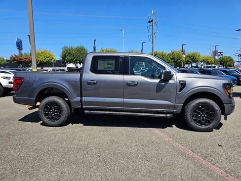 New 2026 Ford F150 XLT w/ Equipment Group 302A MID AWD/4WD image 4