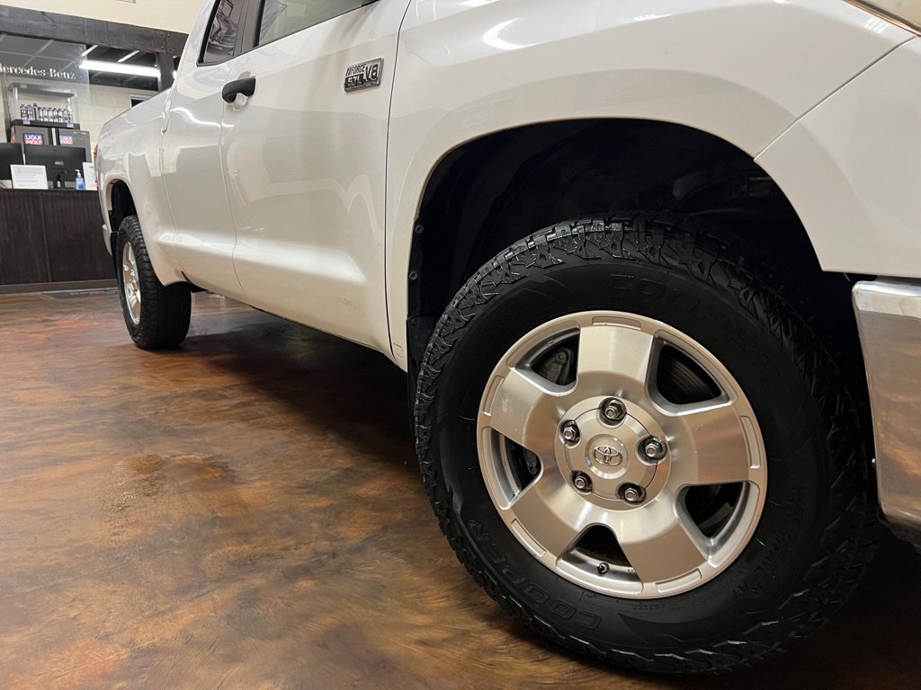 Used 2017 Toyota Tundra SR5 AWD/4WD image 39