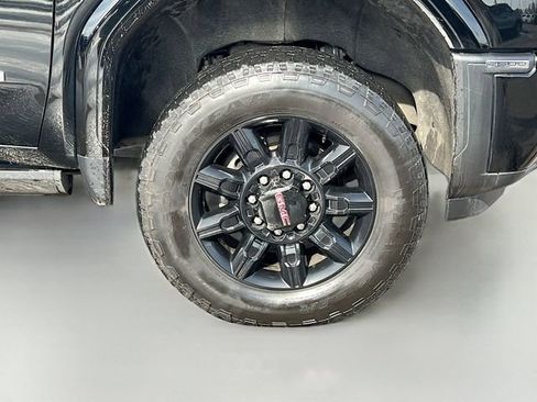 Used 2024 GMC Sierra 2500 AT4 w/ AT4 Premium Plus Package AWD/4WD image 40