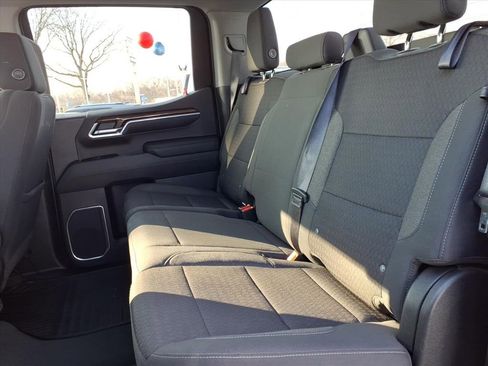 Used 2022 GMC Sierra 1500 SLE w/ Enhanced Capability Package image 25