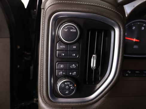 Used 2020 Chevrolet Silverado 2500 LTZ w/ LTZ Texas Edition image 8