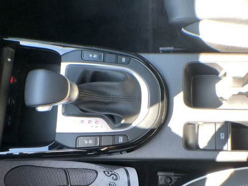 Used 2022 Kia Forte GT-Line w/ GT-Line Premium Package image 41