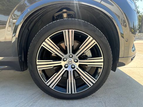 Certified 2023 Volvo XC90 T8 Plus image 9